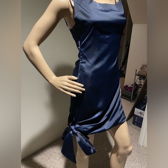 Navy Fashion Nova Mini Dress with side sash bow Size Small - Picture 2 of 4